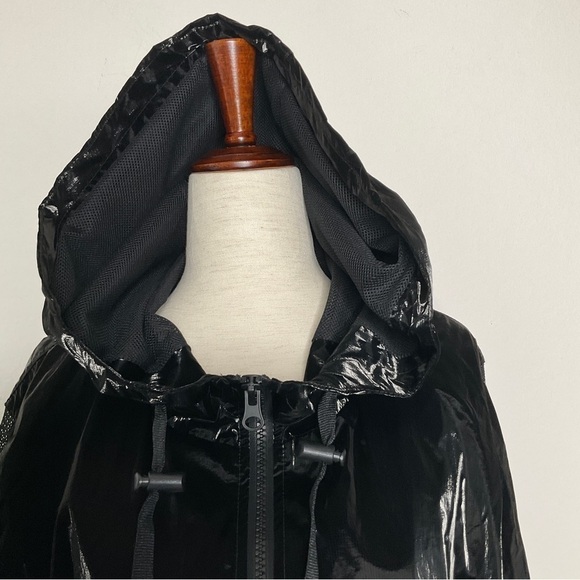 New Zyia Midnight Gloss Bomber Jacket with Shorts Size Medium - Picture 4 of 16